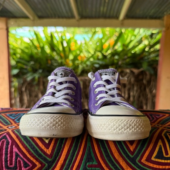 Converse Chuck Taylor All Star Low-Top Sneakers Electric Purple 137837 Womens 6‎ - Picture 2 of 7
